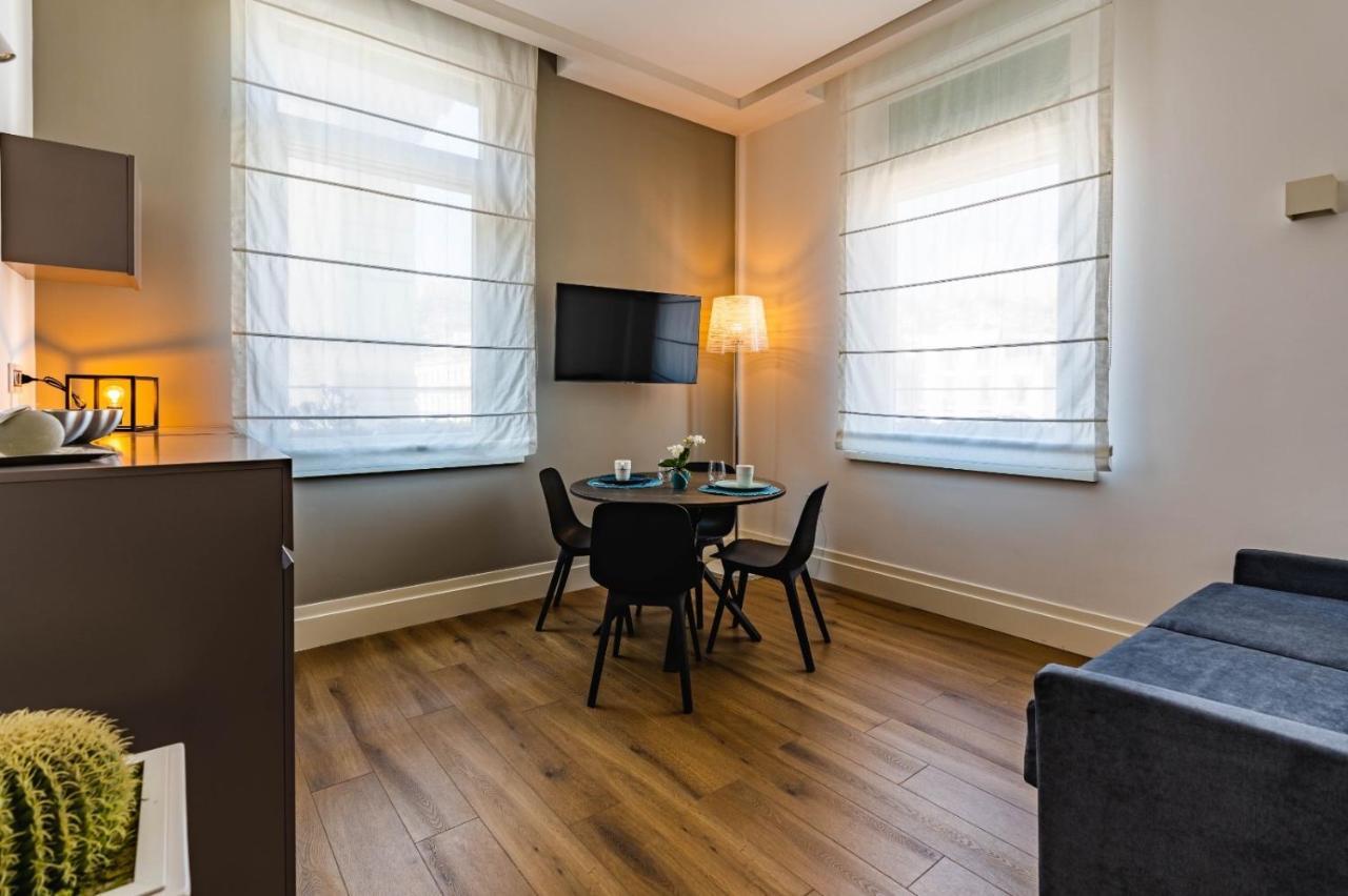 Ad Maiora Boutique Suite Napoli Bagian luar foto