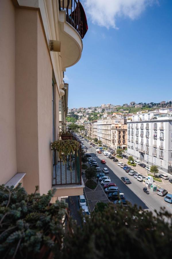 Ad Maiora Boutique Suite Napoli Bagian luar foto