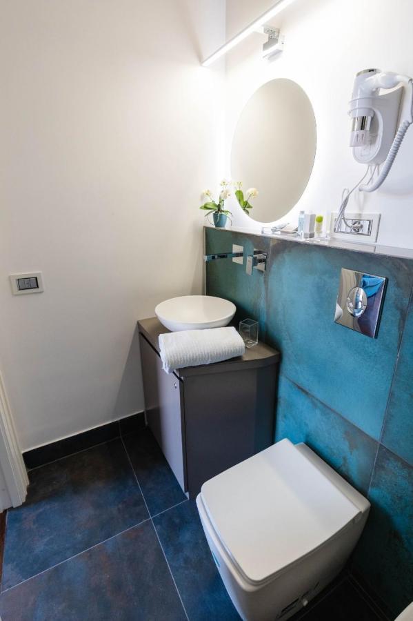 Ad Maiora Boutique Suite Napoli Bagian luar foto