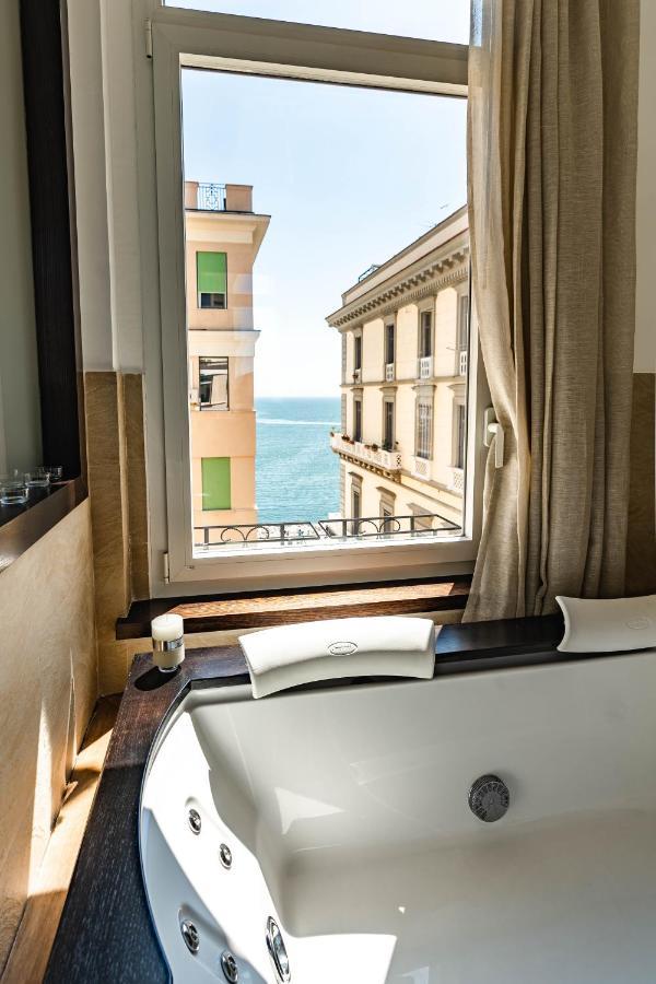Ad Maiora Boutique Suite Napoli Bagian luar foto